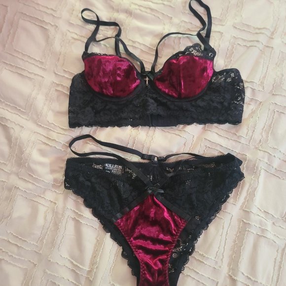 NWoT Killstar Ruby Scarlet Velvet Boudoir Bra and Panty Set - Picture 3 of 6